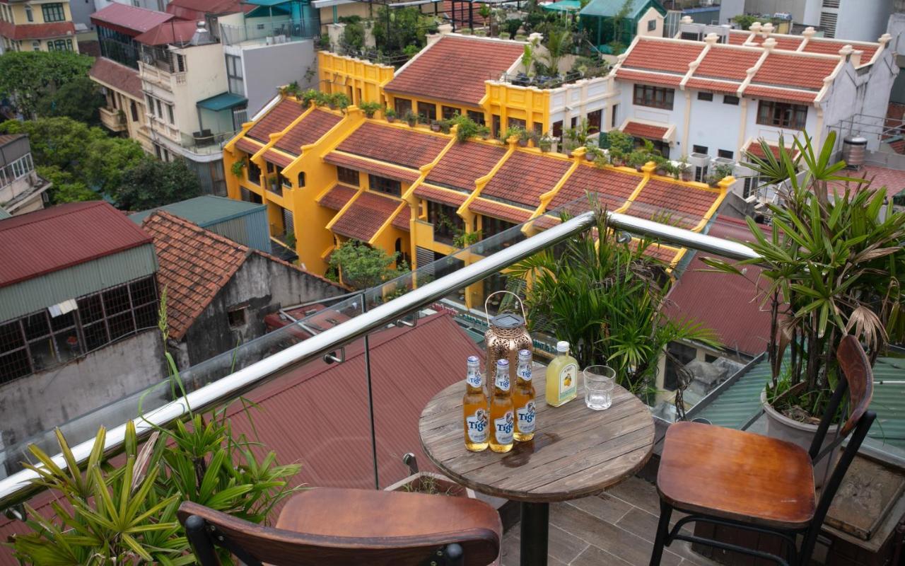 Downtown Hostel & Rooftop Bar ハノイ市 エクステリア 写真